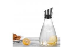China Flow Lid Heat Proof Glass Pitcher , Half A Gallon Night Table Water Carafe supplier