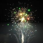Chinese High Quality Fireworks Pyrotechnics Liuyang 100 Shots Consumer Cake Fireworks 1.4G Pro Fire Crackers Cake Firework for sale