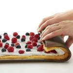 High temperature resistant BPA Free cake baking pan bread roll tray silicone baking mat for sale