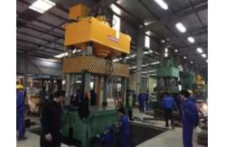 China Automated Large-area Metal Component Workbench Servo Deep Drawing Machine Equipment supplier