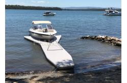 China Drop Stitch Inflatable Yacht Dock Y Pontoon Platform For Boat Parking supplier