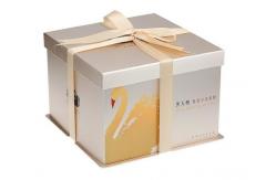 China Delicate Cake Paper Box Packaging With Ribbon And Customized Picture supplier