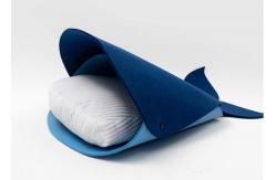 China Handwash Folding Blue Shark Stocked Felt Cat Bed supplier