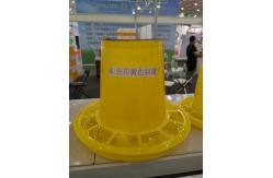 China Modern Chicken Farm Automatic Broiler Chicken Feeders And Drinkers Poultry Farming Equipment supplier