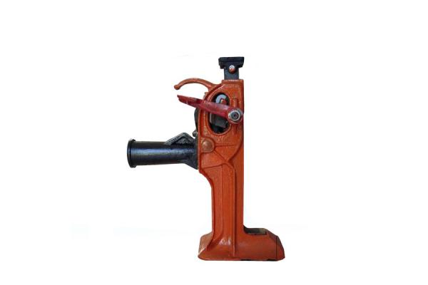 Mechanical jack