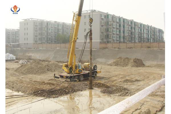 Soil Improvement Vibro Compaction Piling Machine 426mm Outer Diameter