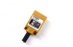 China PNP Inductive Proximity Switch , Miniature Inductive Proximity Sensor supplier