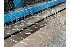 China 1/4 Galvanised Hexagonal Netting Heavy Twisted Pair Construction Mountain Fence supplier