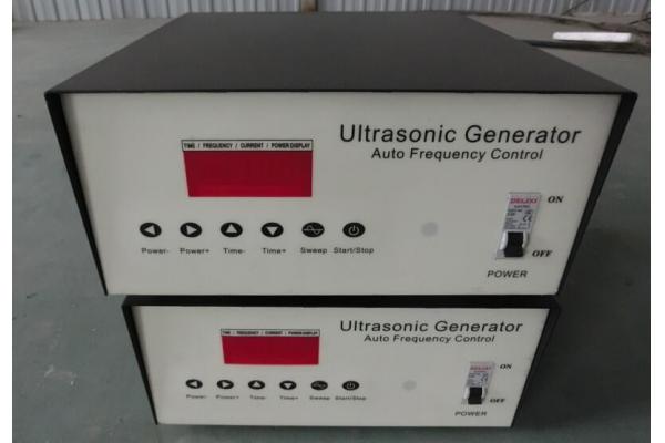 300W - 3000W Digital Ultrasonic Generator Single Low Frequency to Higher Frequency