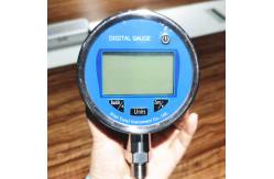 China Low Power Liquid Digital Pressure Gauge With Rechargeable Battery supplier