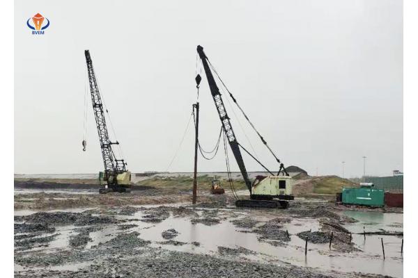 Reliable Vibro Piling Contractors Vibro Piling Machine With Powerful Vibroflot Motor