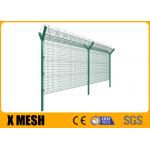 Airport V Mesh Security Fencing 5mm Wire With Razor Barbed Wire Black Abrasion Proof for sale