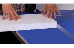 China 160W 110V-240V Foam Wire Cutting Machine With Metal Table Legs supplier