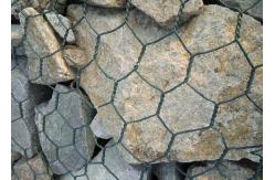 China Hexagonal Hole Galvanized Gabion Box / Gabion Basket Mesh / Stone Cage Retaining Wall supplier