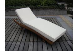 China Metal Frame And Orange Wicker Rattan Sun Lounger For Beach supplier