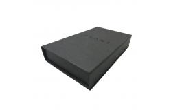 China Custom Order Accepted Paperboard Magnetic Closure Box Matte Black Foldable Design supplier