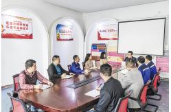 China Industrial Quilting Machine manufacturer