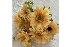 China Fabric Decorative Artificial Flower Customized Size supplier