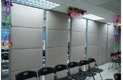China Top Hanging System Movable Soundproof Partition Wall / Sliding Folding Partitions supplier