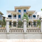 Commercial Aluminum Railing Balusters Slat Fence Pickets Black Customized for sale