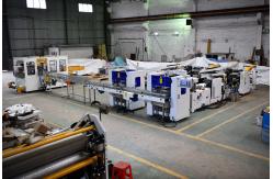 China High Speed Good Quality Napkin Tissue Folding Machine With Automatic Transferring supplier