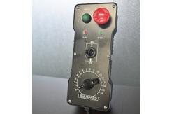China Handheld Toggle Switch Remote Control 433MHz For Concrete Pump Truck supplier