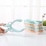 4 Pcs 1 Set Spring Peg Beach Towel Quilt Plastic Clothes Hanger Clips for sale