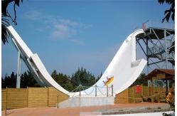 China Banana Shape Water Park Slide Multicolour 12 Meters Pendulum Water Slide supplier