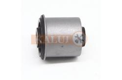 China Upper Arm Bushing 54542-2S610 54542-8B400 Ni-ssan Pick Up Navara supplier