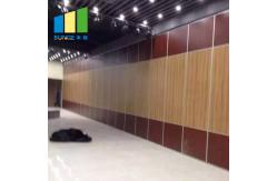 China Movable Soundproof Folding Room Partitions Aluminum Frame + Board Structure supplier