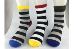 China Odor Resistent Red Recycled Cotton Socks With Breathable Absorbent Material supplier