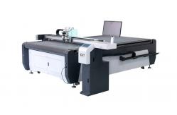 China Cnc 2500mm Corrugated Carton Box Machine Digital Cardboard Sample Cutter supplier