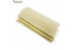 China Apicultural Tools Plastic Queen Bee Frame Honey Bee Box Beekeeper Tool No Graft supplier