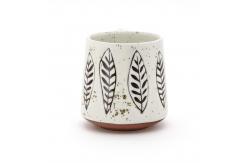 China Unique Geometric Smart Black And White Ceramic Coffee Mug For Gift supplier