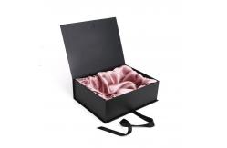 China Printed Customized Skincare Product Paperboard Packaging Box With Gloss Finish supplier