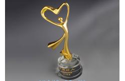 China Elegant Design Standing Metal Trophy Cup Gold Plated For Dancing Winners supplier
