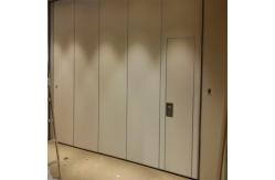 China Soundproof Sliding Meeting Room Movable Partition Wall On Wheels And Track supplier