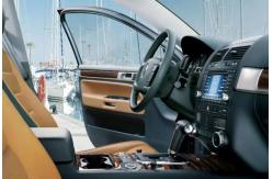 China Solvent Diluent Car Interior Trim Adhesive Liquid State Environmentally Friendly supplier