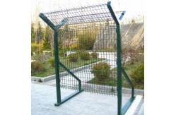 China Galvanized V Mesh Security Fencing Welded Wire Mesh Panel Airport supplier