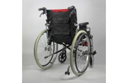 China Multifunctional Aluminum Manual Wheelchair Easily Portable Flip Up Armrest supplier