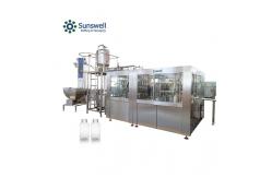 China Stable Performance Small Juice Filling Machine 15000BPH Square Bottle 5000 KG supplier