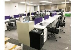 China Fashion Office Desk Partitions With Cabinets Veneer Finish Anti - Scratch supplier