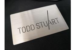 China Custom 89x54x0.8mm Silver Brushed Laser Cut Logo Engraved Metal Business Card supplier