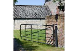 China Galvanized N Style Cattle Fence Panel 5ft Wire Mesh Farm Gate Fence Panel supplier