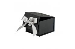 China Custom Logo UV Coating Cardboard Flip Ring Earring Packaging Box with Ribbon Design supplier