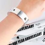 Plastic Occasion Party Wristbands with Personalized Logo and Glitter Holographic for sale