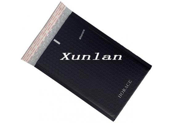 Customized Black Bubble Poly Mailers Recyclable Cushion Packaging Bag