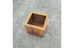 China Rusty Red Large Flower Pots Outdoor Customized Style for Gardenscape Beautification supplier