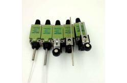 China Travel Limit Switch Industrial Electrical Controls Actuating Head Plunger Rotating Arm Roller supplier