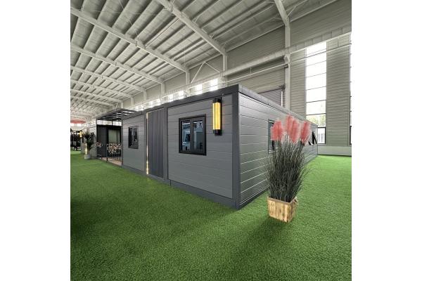 40ft Expandable Container Home Galvanized Steel Framework Foldable Design